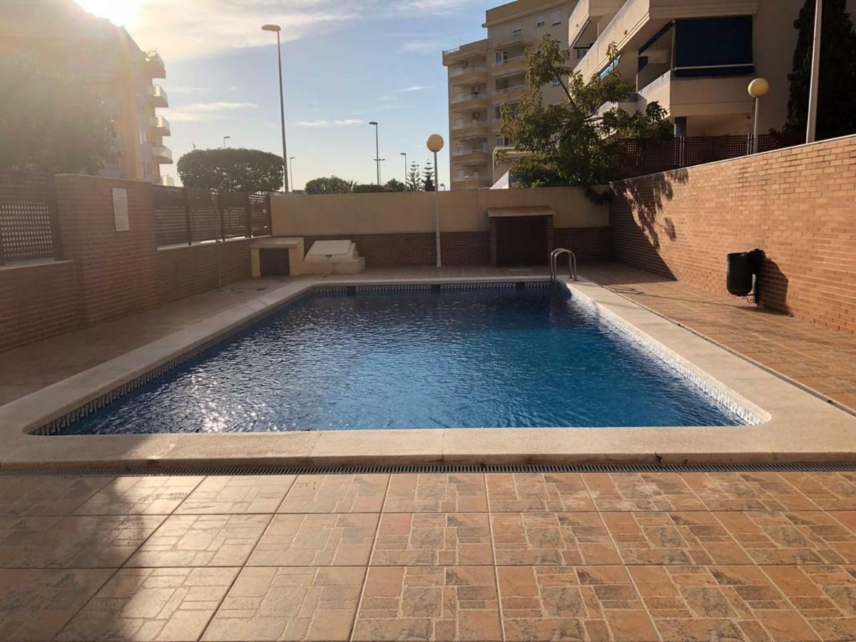 Апартаменты Apart. Burgomar Playa Канет-де-Беренгер Экстерьер фото