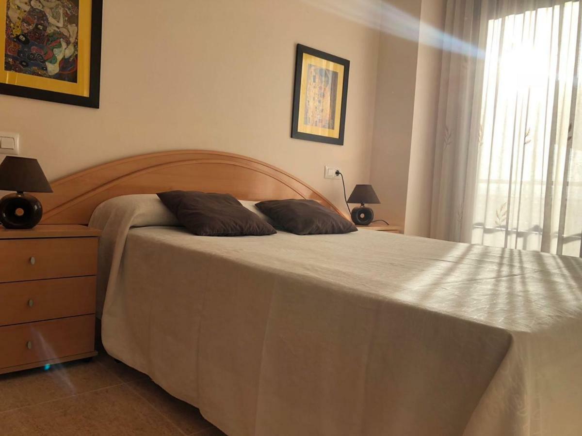 Апартаменты Apart. Burgomar Playa Канет-де-Беренгер Экстерьер фото